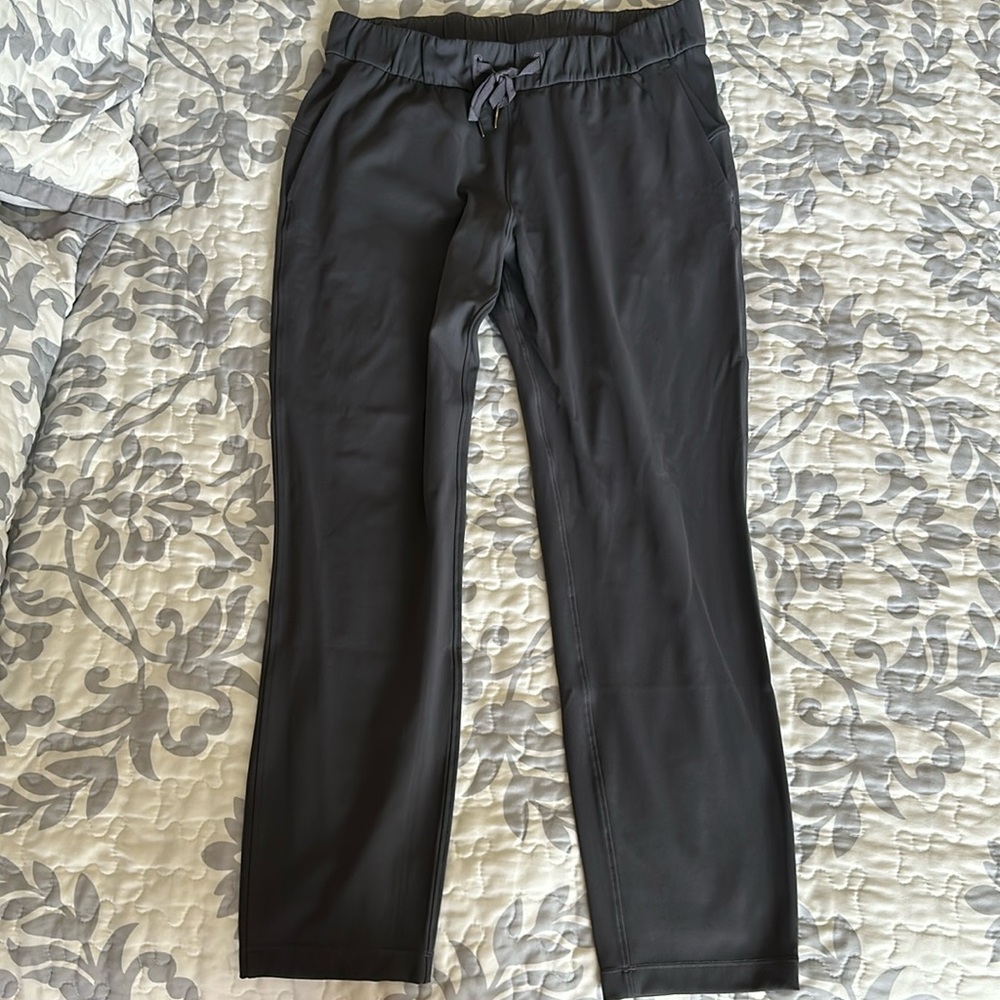 Lululemon on the fly pant 28” woven